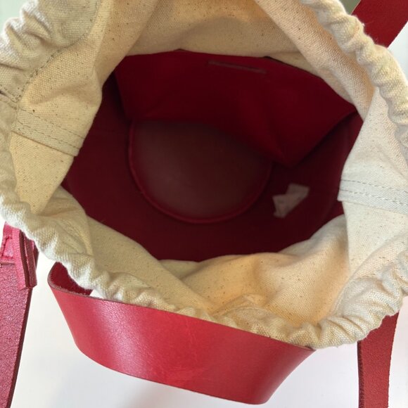 Madewell Red Leather Drawstring Bucket Bag Crossbody NWOT - Picture 5 of 9